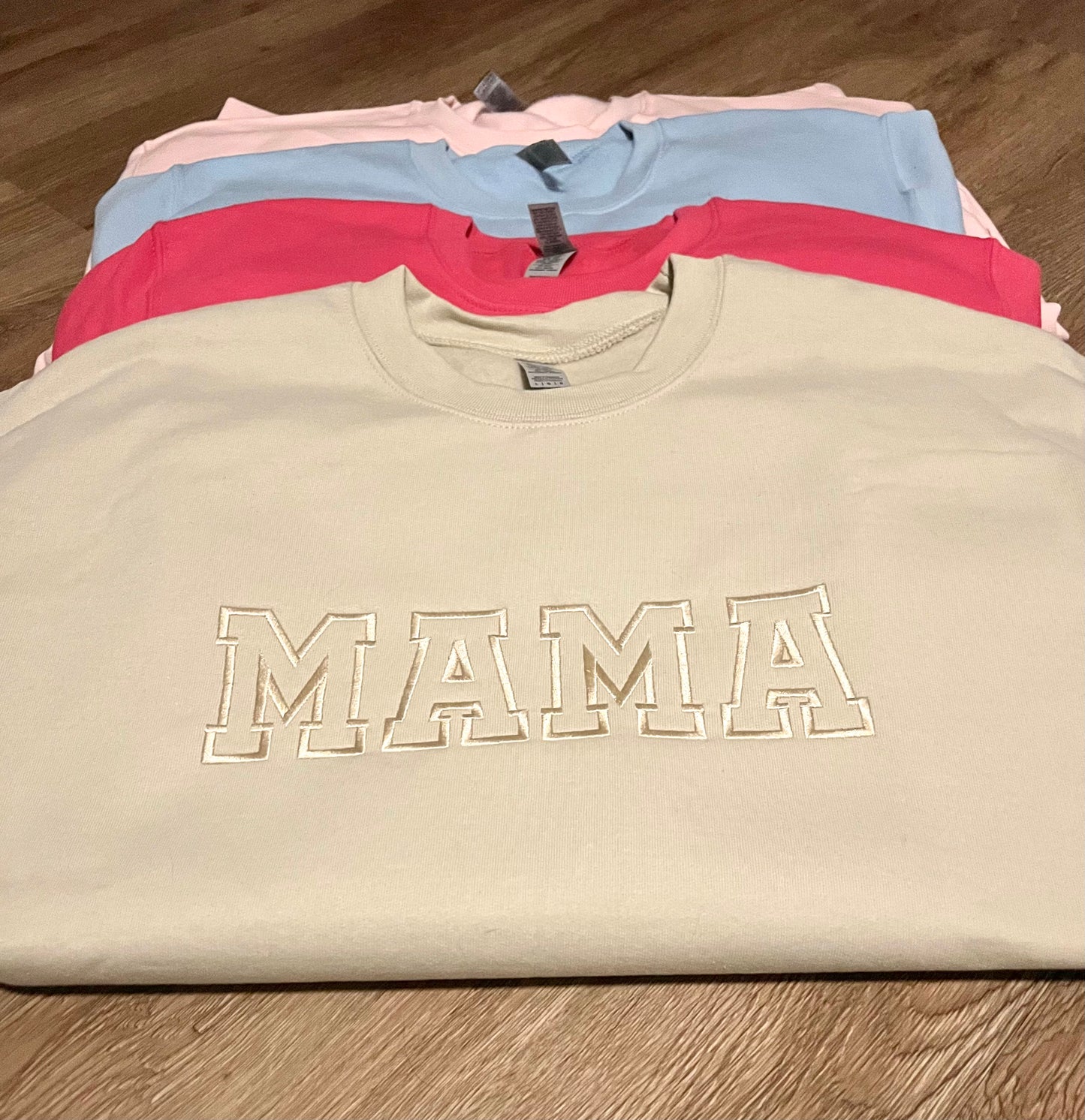 Mama Cursive Crewneck