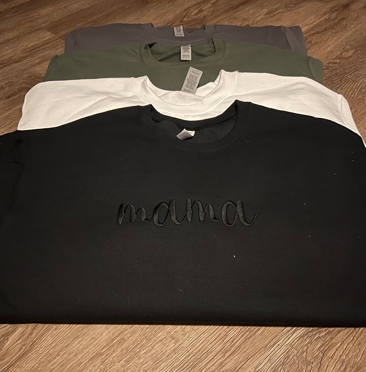 Mama Cursive Crewneck w/ Names